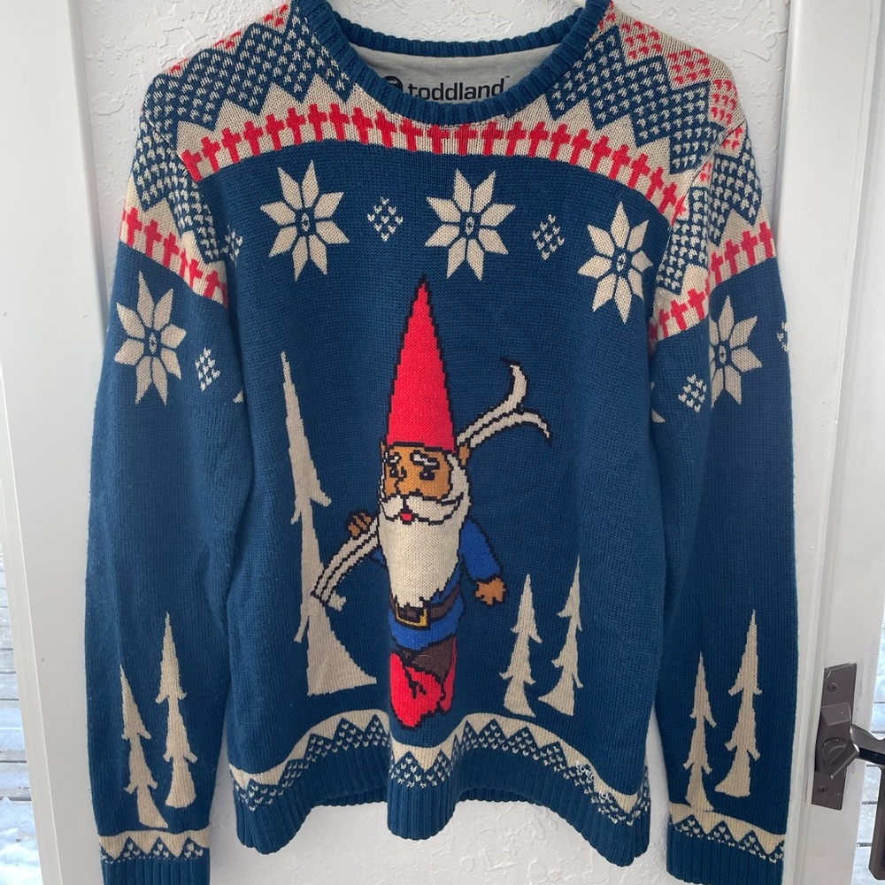 Toddland holiday gnome sweater size medium.